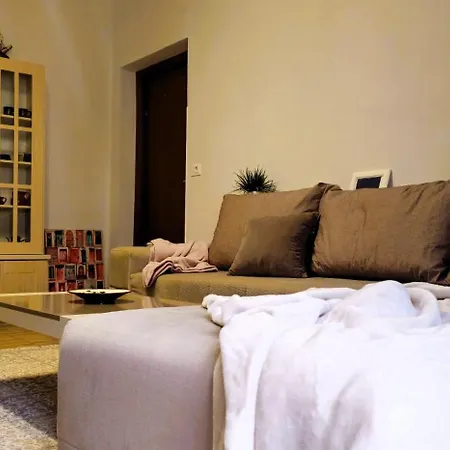 公寓 Papu's Home, Center 2br 地拉那