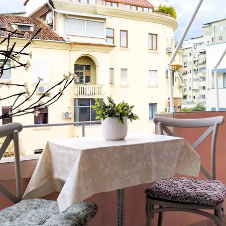 아파트 Papu's Home, Center 2br *