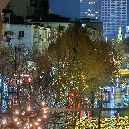 Papu's Home, Center 2br